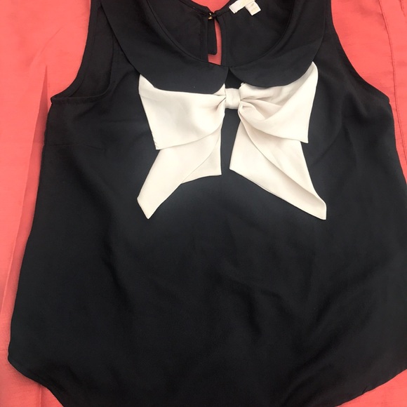 Dress shirt with bow - Picture 3 of 3